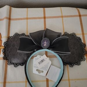 NWT Disney 2025 Haunted Mansion Black and Gray Lace Ear Headband